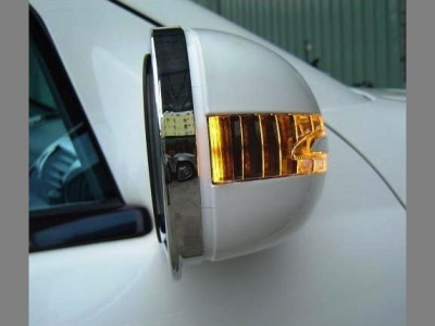 Mercedes W220, W215 корпуса боковых зеркал белые, со светодиодными поворотниками и подсветкой Welcome, дизайн SL-class, комплект 2 шт.